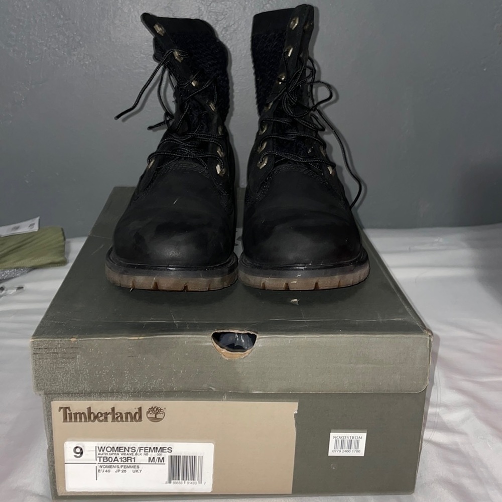 Black timberland boots